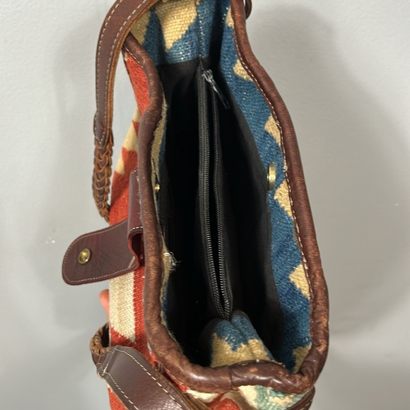 Leather Trim Tapestry Shoulder Bag - Picture 14 of 16